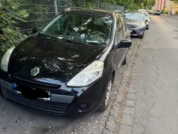 Schwarz Gebraucht 2012 Renault Clio IV Limousine | 3.150 € (Fairer Preis)