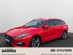 Rot Gebraucht 2023 Hyundai i30 Trend Limousine | 20.990 € (Fairer Preis)