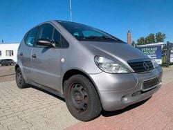 Grau Gebraucht 2000 Mercedes A140 Kleinwagen | 990 € (Guter Preis)