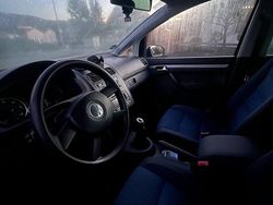 Blau Gebraucht 2004 VW Touran Van / Kleinbus | 1.150 € (Superpreis)