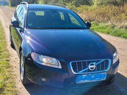 Blau Gebraucht 2011 Volvo V70 Summum Kombi | 5.790 € (Fairer Preis)