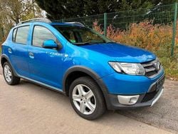 Blau Gebraucht 2015 Dacia Sandero Prestige SUV | 4.500 € (Superpreis)