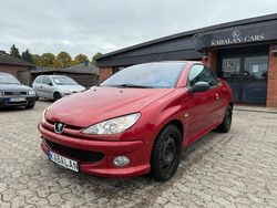 Rot Gebraucht 2003 Peugeot 206 CC Cabrio | 850 € (Guter Preis)