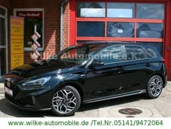 Schwarz Neu 2025 Hyundai i30 Advantage Limousine | 24.990 € (Etwas zu teuer)