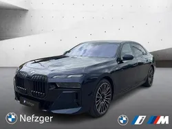 Blau Neu 2025 BMW 740 M Sport Limousine | 160.610 €