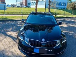 Schwarz Gebraucht 2018 Skoda Octavia Style Kombi | 15.999 € (Etwas zu teuer)