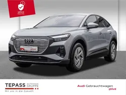 Silber Gebraucht 2024 Audi Q4 Sportback e-tron Sport SUV | 43.480 €