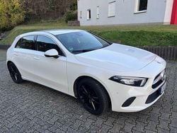 Weiß Gebraucht 2019 Mercedes A180 Progressive Limousine | 18.900 € (Fairer Preis)