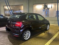 Schwarz Gebraucht 2017 VW Polo Highline Kleinwagen | 7.400 € (Etwas zu teuer)