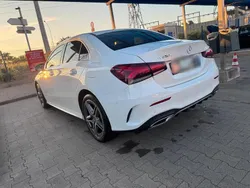 Weiß Gebraucht 2021 Mercedes A250 AMG line Limousine | 25.000 € (Guter Preis)