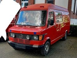 Rot Gebraucht 2025 Mercedes T1 Van | 8.500 €