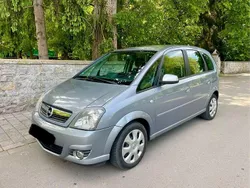 Silber Gebraucht 2009 Opel Meriva Innovation Van / Kleinbus | 2.750 € (Fairer Preis)