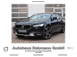Blau Gebraucht 2019 Volvo V90 CC Pro Kombi | 29.990 € (Teuer)