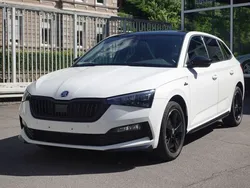 Bila candy/candyweiss Gebraucht 2021 Skoda Scala Monte Carlo Kleinwagen | 21.500 € (Fairer Preis)