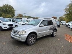 Silber Gebraucht 2004 Mercedes ML270 SUV | 2.999 € (Superpreis)