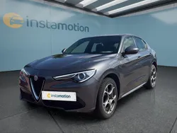 Grau Gebraucht 2023 Alfa Romeo Stelvio SUV | 32.749 € (Superpreis)