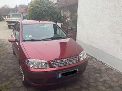Rot Gebraucht 2009 Fiat Punto Classica Limousine | 900 € (Guter Preis)