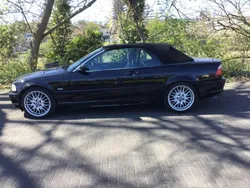 Schwarz Gebraucht 2002 BMW 320 Cabriolet Cabrio | 8.200 € (Fairer Preis)
