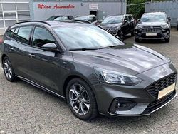 Magnetic Gebraucht 2022 Ford Focus ST-Line Kombi | 16.950 € (Guter Preis)