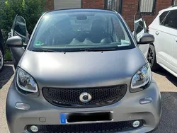 Grau Gebraucht 2017 Smart ForTwo Coupé Passion Kleinwagen | 14.390 € (Teuer)