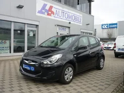 Schwarz Gebraucht 2014 Hyundai ix20 Edition Van / Kleinbus | 8.990 € (Fairer Preis)