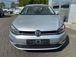 Silber Gebraucht 2019 VW Golf VII Comfortline Kombi | 11.350 € (Guter Preis)