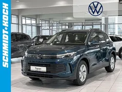 Blau Gebraucht 2025 VW Tiguan SUV | 35.999 € (Guter Preis)