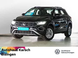 Deep black perleffekt (metallic) Gebraucht 2024 VW T-Roc Life SUV | 31.890 € (Fairer Preis)