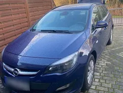 Blau Gebraucht 2015 Opel Astra Edition Kombi | 10.600 € (Fairer Preis)
