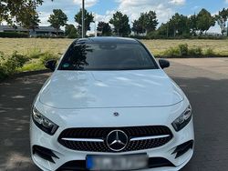 Weiß Gebraucht 2020 Mercedes A250 AMG line Limousine | 28.900 € (Etwas zu teuer)