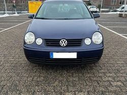 Blau Gebraucht 2002 VW Polo Limousine | 550 € (Superpreis)