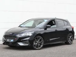Iridiumschwarz metallic (metallic) Gebraucht 2020 Ford Focus ST Limousine | 26.955 € (Fairer Preis)