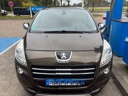 Braun Gebraucht 2012 Peugeot 3008 SUV | 8.400 €