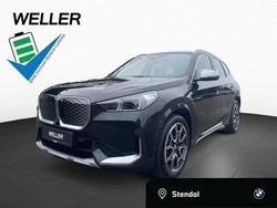 Black sapphire (schwarz) Gebraucht 2024 BMW iX1 Comfort Edition SUV | 41.980 € (Superpreis)