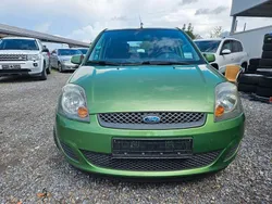Grün Gebraucht 2008 Ford Fiesta Kleinwagen | 2.000 € (Fairer Preis)