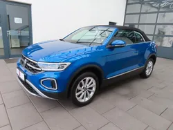 Blau Gebraucht 2024 VW T-Roc Cabriolet Style Cabrio | 22.985 € (Superpreis)