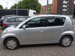 Silber Gebraucht 2008 Daihatsu Sirion Kleinwagen | 3.499 € (Etwas zu teuer)