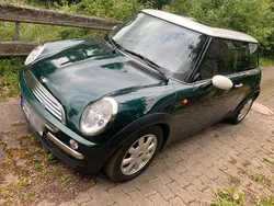 Grün Gebraucht 2002 Mini Cooper Kleinwagen | 2.700 € (Teuer)