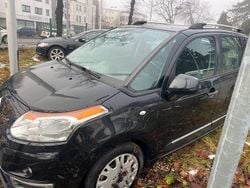 Schwarz Gebraucht 2011 Citroën C3 Picasso Exclusive Van / Kleinbus | 2.750 € (Fairer Preis)