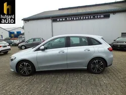 Silber Gebraucht 2024 Mercedes B200 Advanced Van / Kleinbus | 28.795 € (Superpreis)