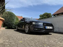 Blau Gebraucht 2011 Audi A4 S-Line Kombi | 11.500 €
