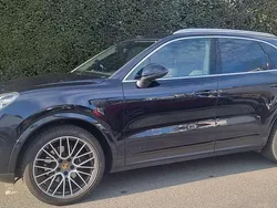 Moonlightblue metallic Gebraucht 2018 Porsche Cayenne SUV | 44.900 € (Superpreis)