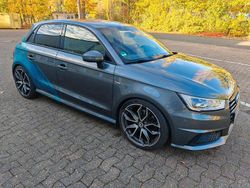 Grau Gebraucht 2017 Audi A1 Sportback S-Line Kleinwagen | 18.000 € (Fairer Preis)