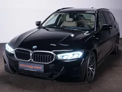 Schwarz Gebraucht 2022 BMW 320 Kombi | 24.249 € (Fairer Preis)
