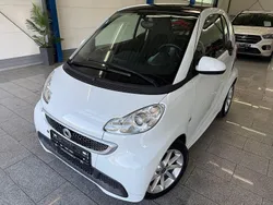 Weiß Gebraucht 2013 Smart ForTwo Coupé Passion Kleinwagen | 6.890 € (Fairer Preis)