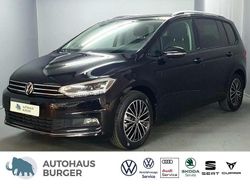Deep black perleffekt Gebraucht 2024 VW Touran Move Van / Kleinbus | 37.480 € (Etwas zu teuer)