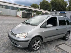 Grau Gebraucht 2006 Ford Galaxy Van / Kleinbus | 2.400 € (Fairer Preis)