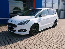 Weiß Gebraucht 2015 Ford S-MAX ST-Line Van / Kleinbus | 15.900 € (Fairer Preis)