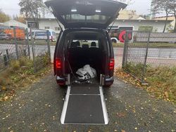 Blau Gebraucht 2020 VW Caddy Maxi Highline Van / Kleinbus | 13.990 €