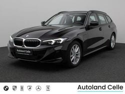 Schwarz 2668schwarz Gebraucht 2022 BMW 330e Sport Line Limousine | 28.999 € (Superpreis)
